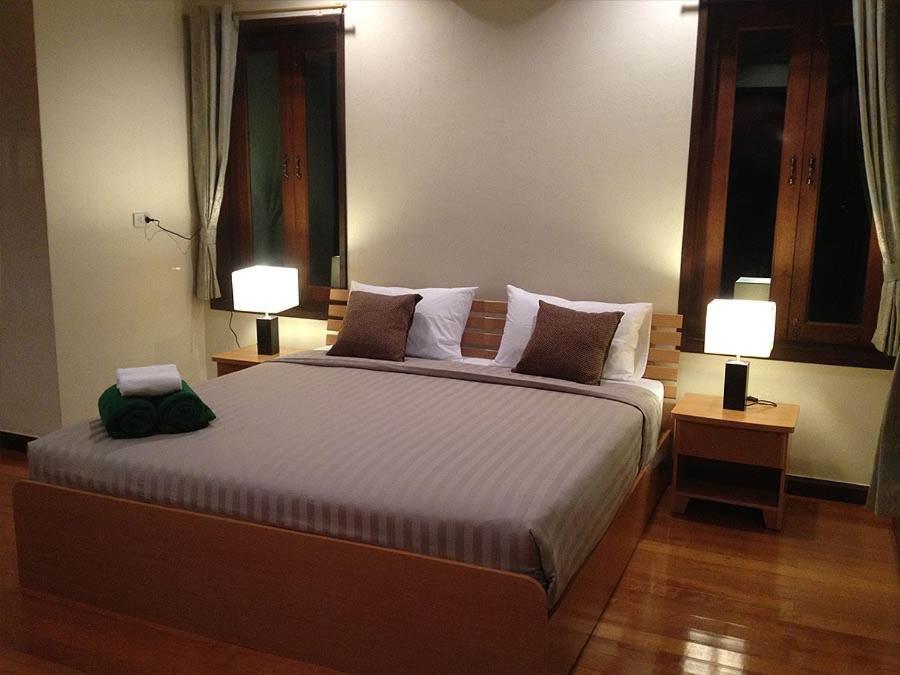 Villa Chaya Khao Lak Exteriör bild
