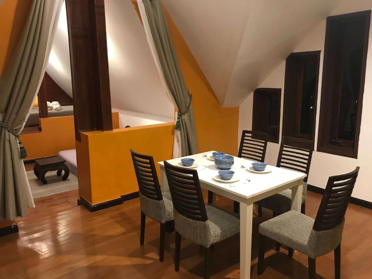 Villa Chaya Khao Lak Exteriör bild