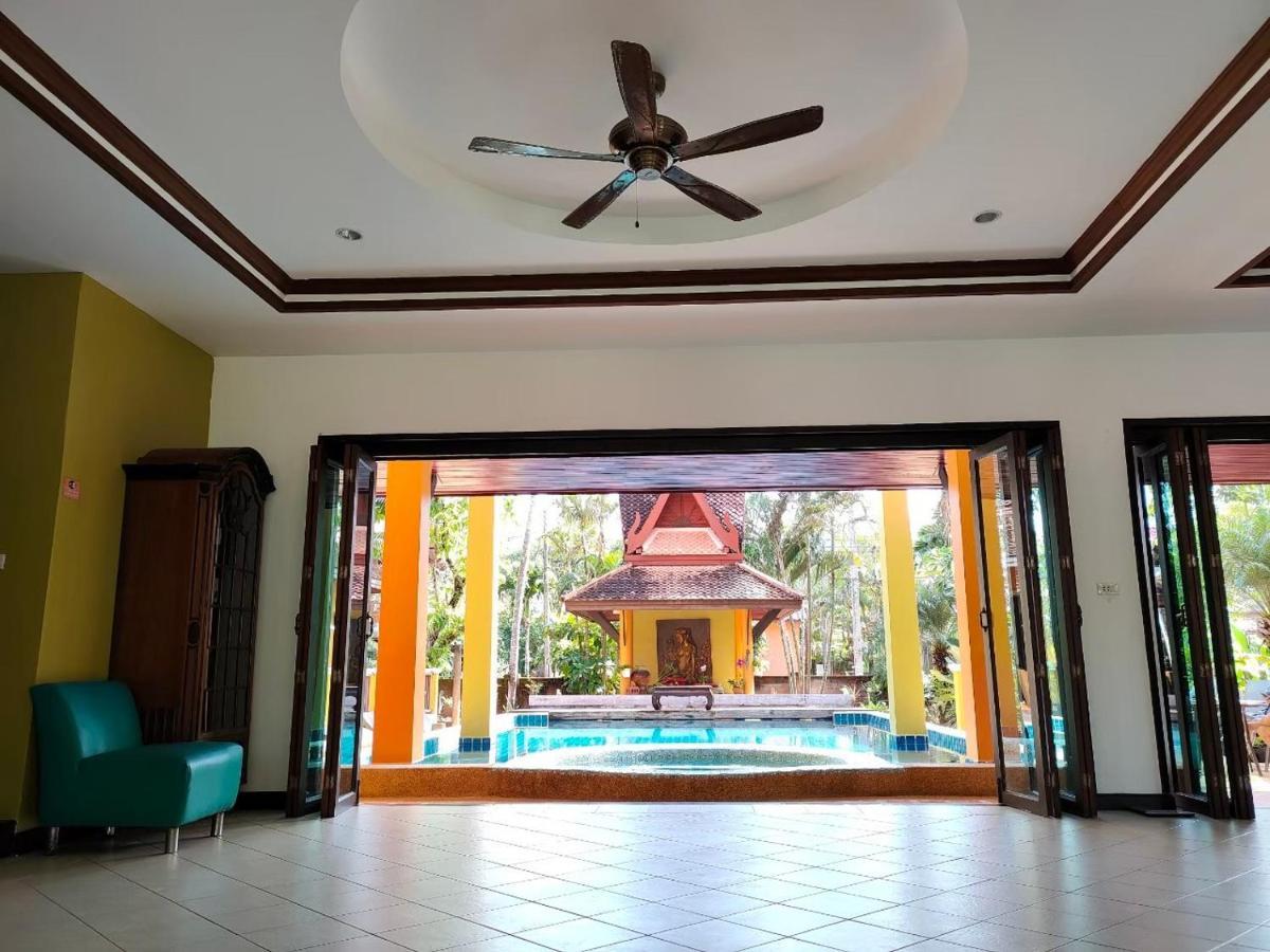 Villa Chaya Khao Lak Exteriör bild