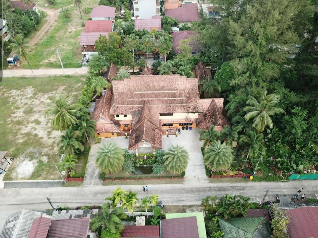 Villa Chaya Khao Lak Exteriör bild