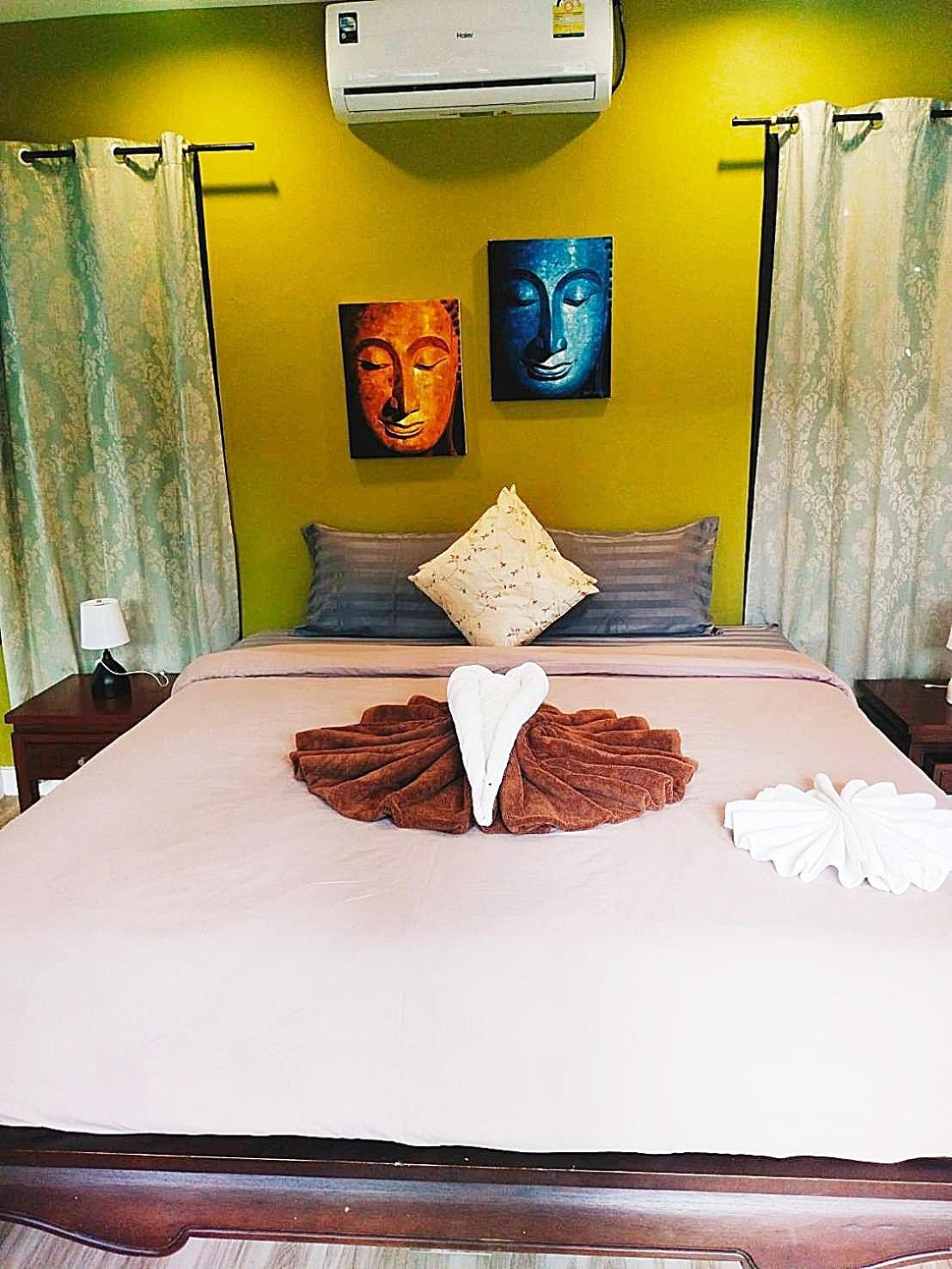 Villa Chaya Khao Lak Exteriör bild