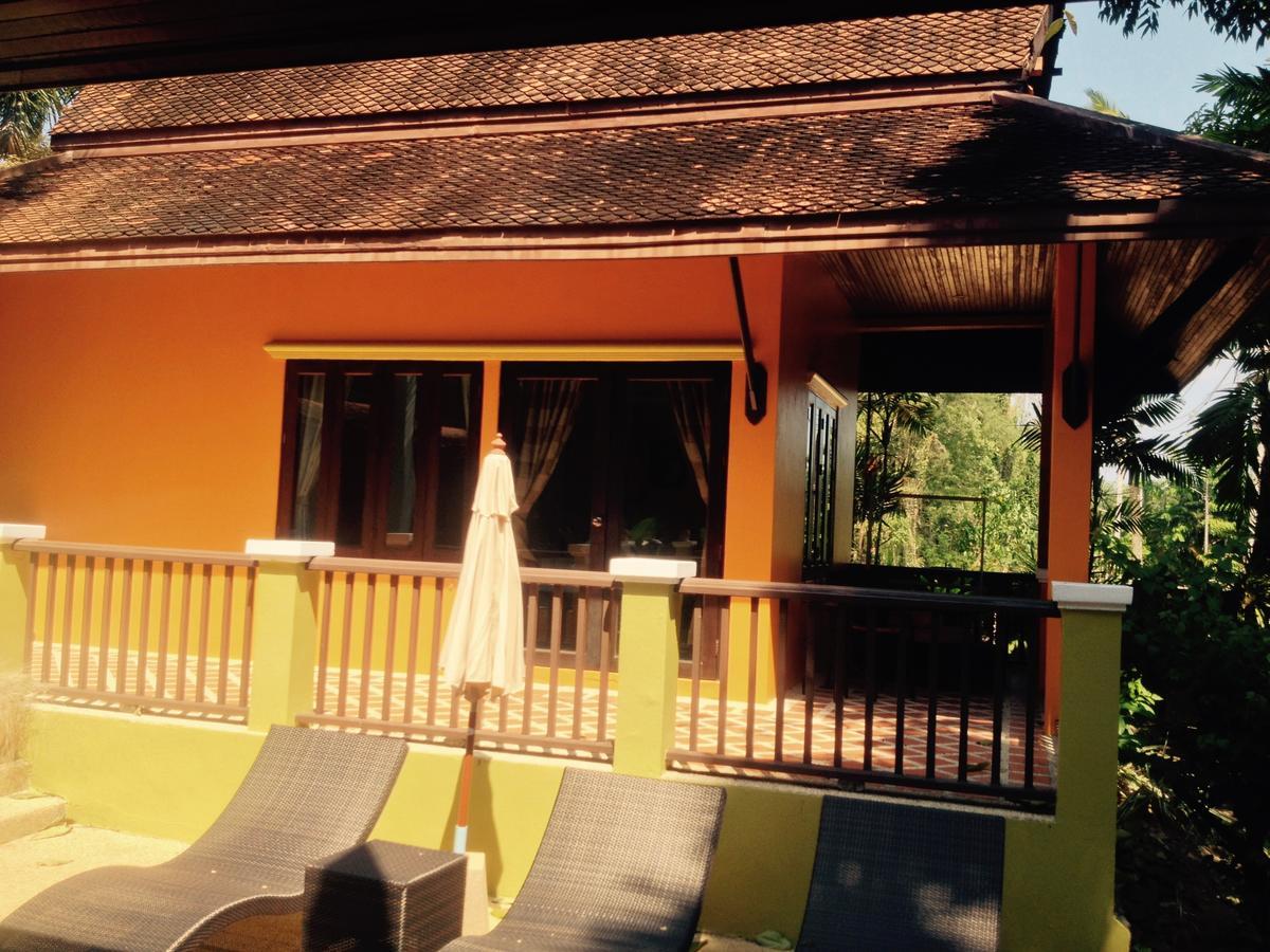 Villa Chaya Khao Lak Exteriör bild