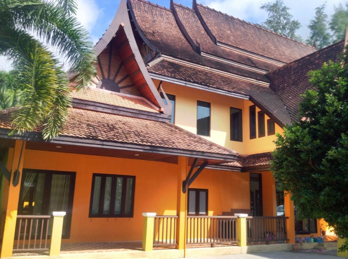 Villa Chaya Khao Lak Exteriör bild
